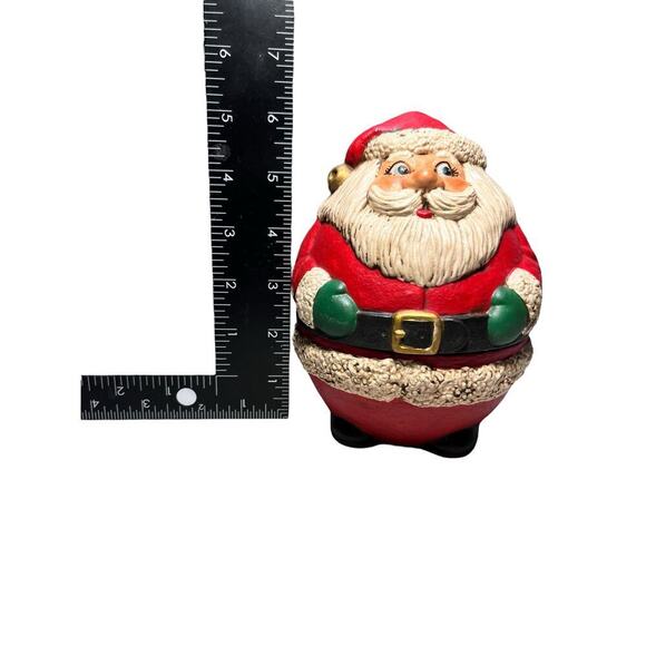 Nesting Santas Four Sizes - Picture 2 of 11